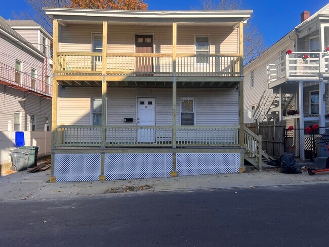Primary Photo - 16 Hillhurst Ave