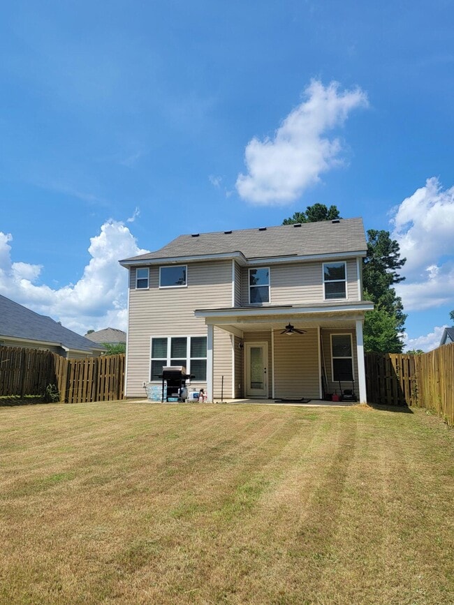 Building Photo - 3262 Alexandria Dr