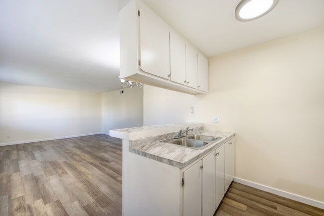 Building Photo - 11650 Garnet Way