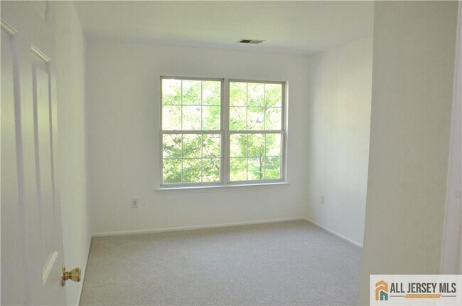 Building Photo - 1704 Cypress Ln