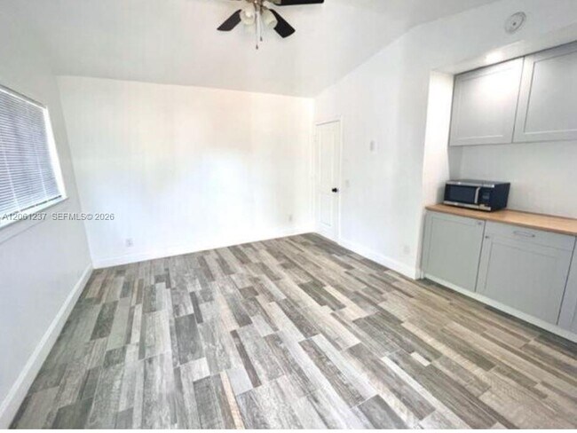 Building Photo - 505 Malverne Rd
