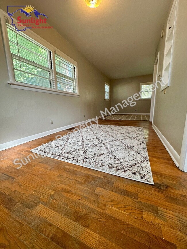 Primary Photo - Charming Studio Apartment –Near Hospital!