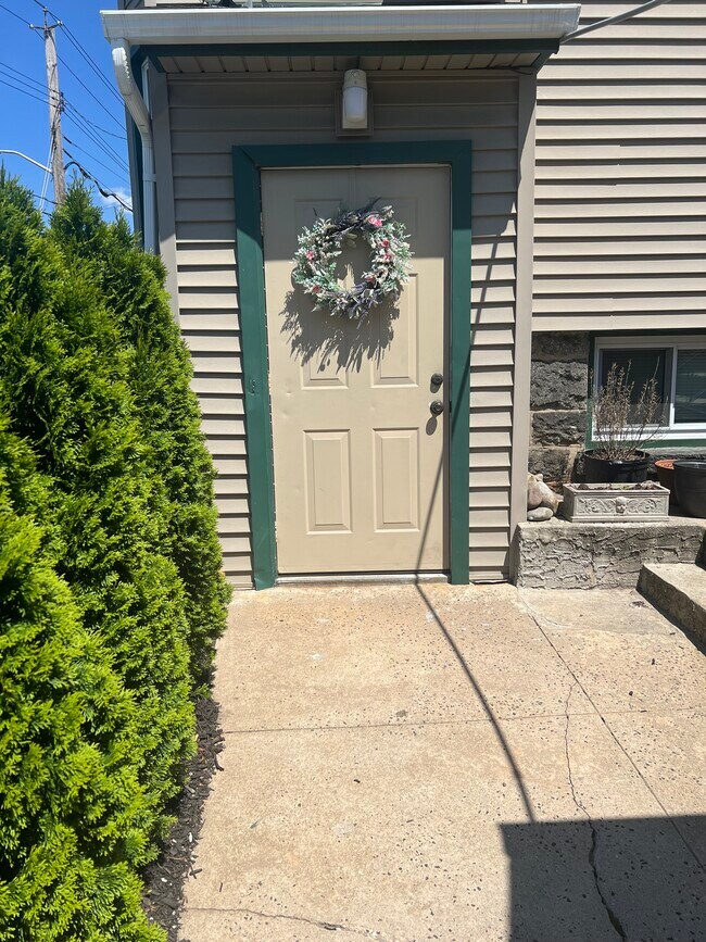 Primary Photo - 34 Badeau Pl