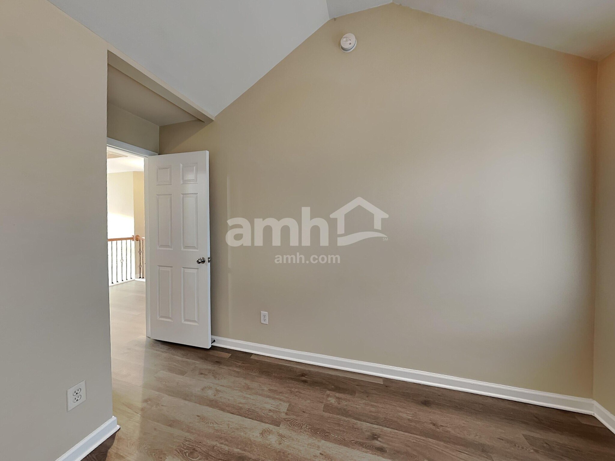 Building Photo - 1450 Grey Rock Way