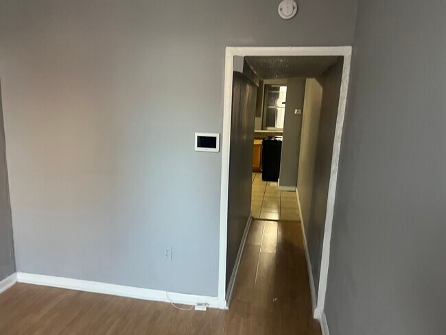 Building Photo - 1306-1 McCulloh St