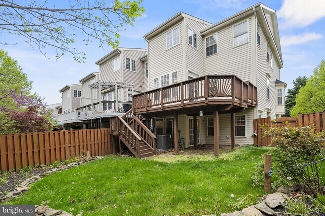 Building Photo - 1208 Cambria Terrace NE