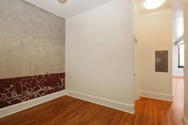 Building Photo - 145 Auburn Ave NE