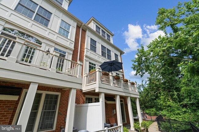 Building Photo - 10665 Yorktown Ct