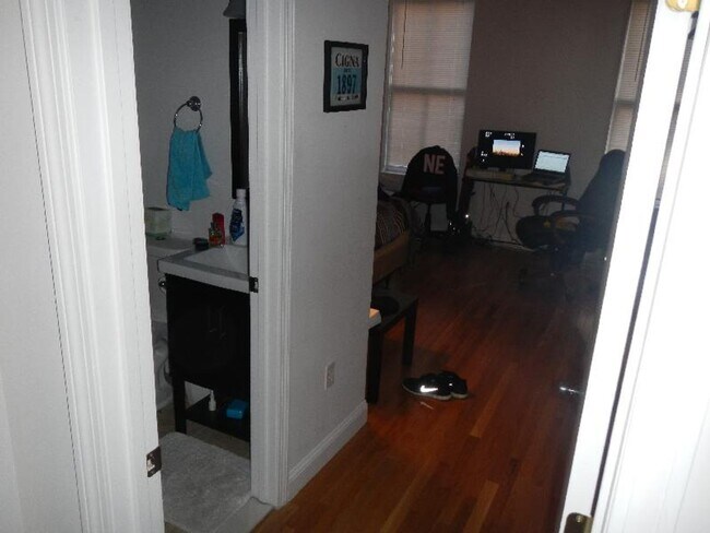 Building Photo - 245 Northampton St #1A Boston MA 02118