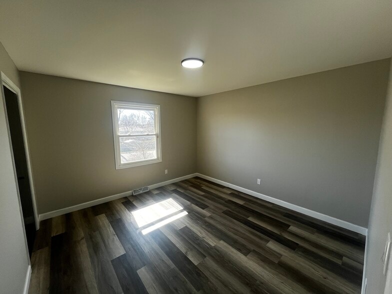 Building Photo - 9652 Johnson St