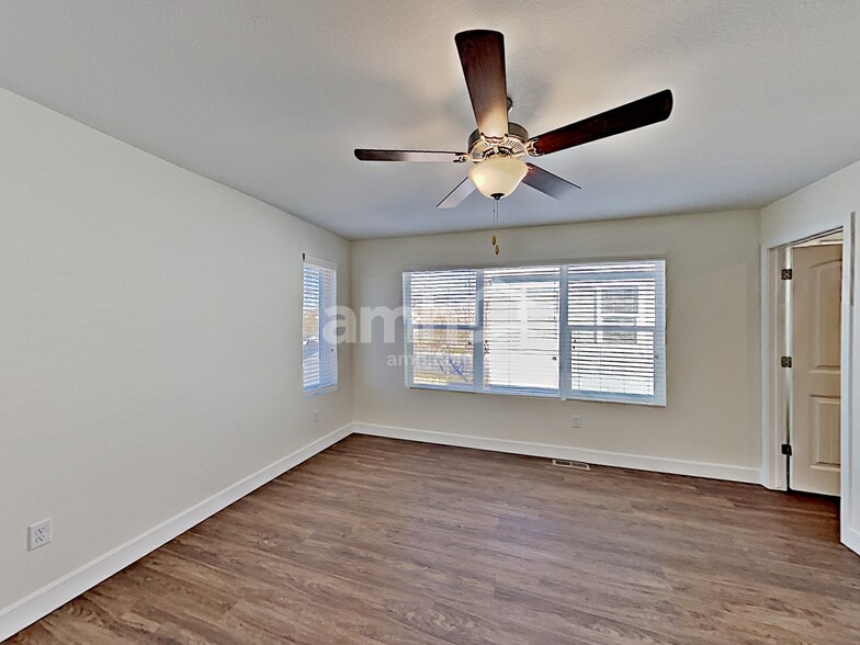 Building Photo - 4419 Crestone Peak St