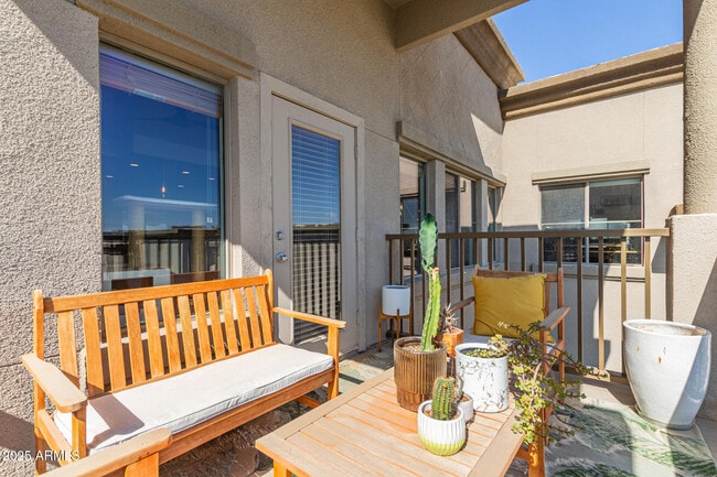 Building Photo - 5450 E Deer Valley Dr