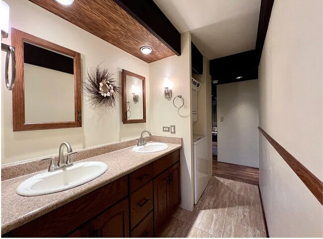 Building Photo - 98-410 Koauka Loop #3E