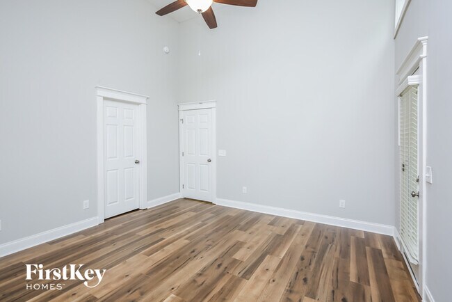 Building Photo - 3641 Cochran Rd