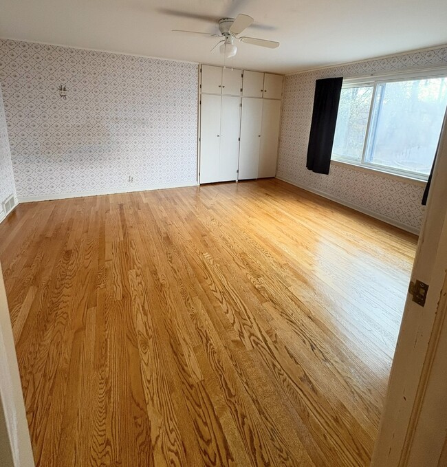 Building Photo - 2332 Nolen Dr