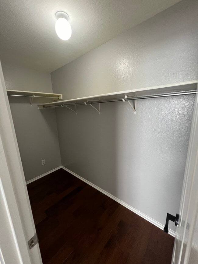 Building Photo - 3734 Candleglenn