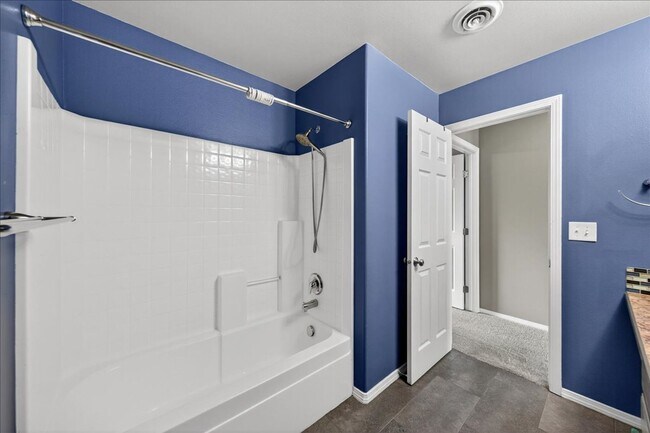 Building Photo - Beautiful NW Meridian Home with Privacy and Community Amenities