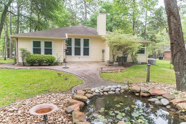 Building Photo - 519 Mesquite Dr
