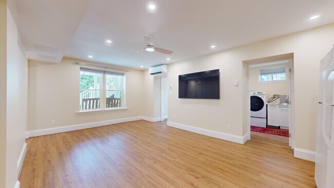 Building Photo - 4107 Aspen St