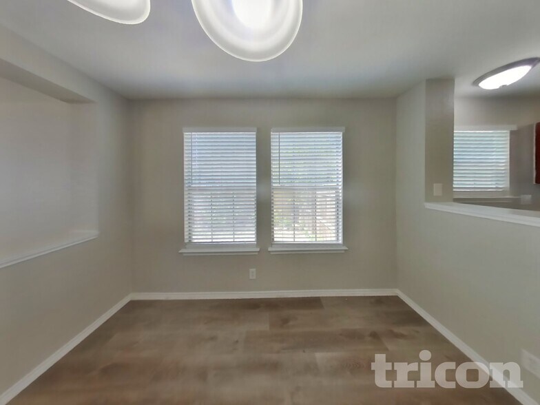 Building Photo - 8034 Cavern Hill