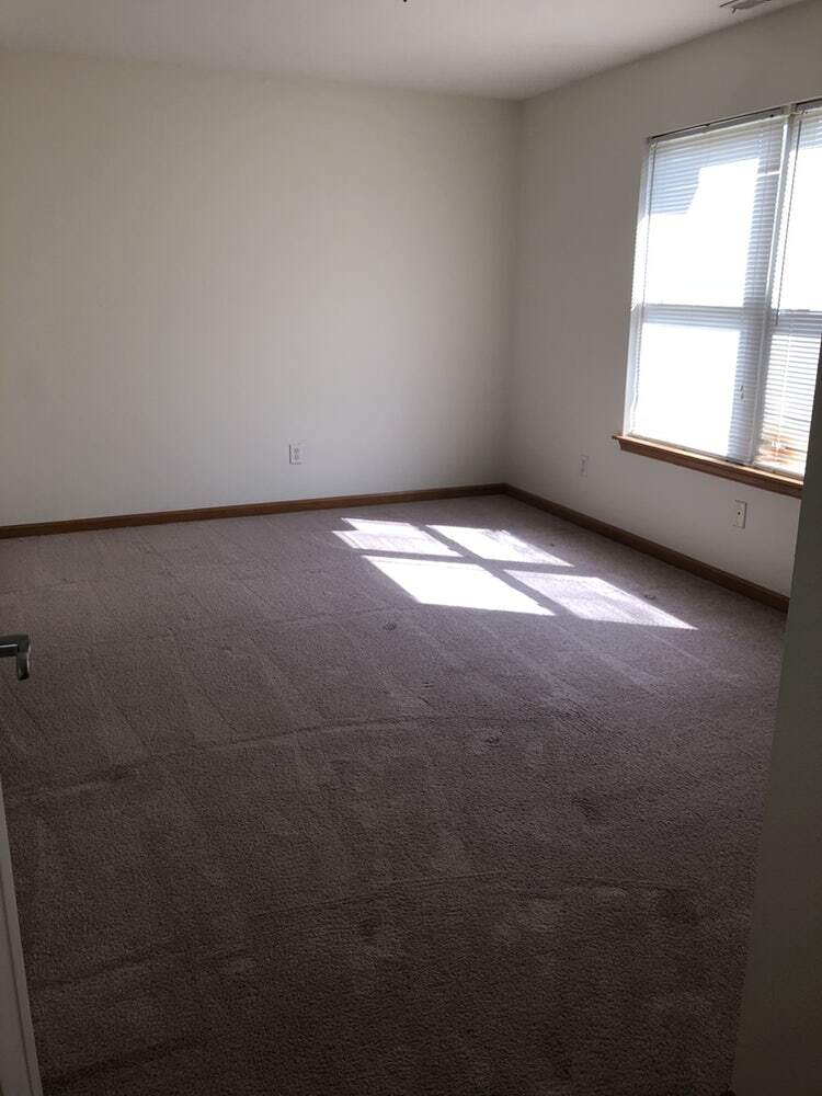 Building Photo - 1547 N Redhawk Dr