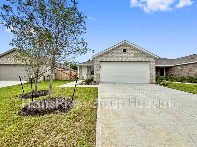 Primary Photo - 6022 Starling Dr