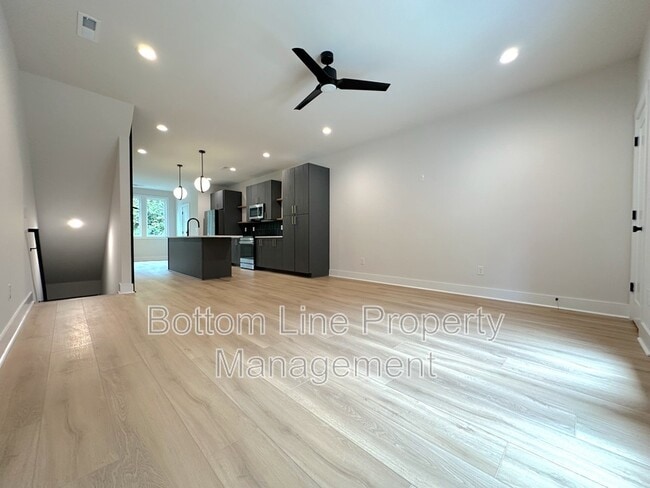 Building Photo - 1354 Briar Creek Rd