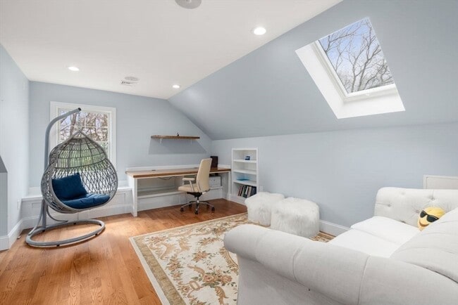 Building Photo - 56 Blossomcrest Rd