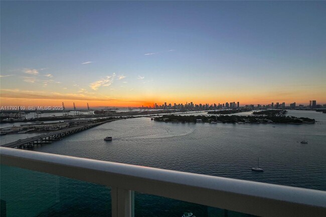 Building Photo - 650 West Ave