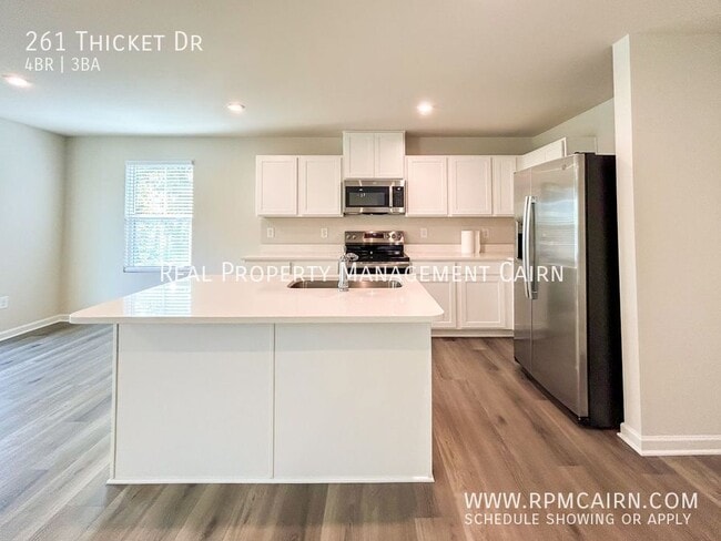 Building Photo - 261 Thicket Dr