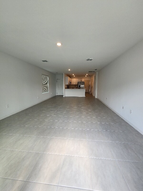 Building Photo - 208 Acorn Rd