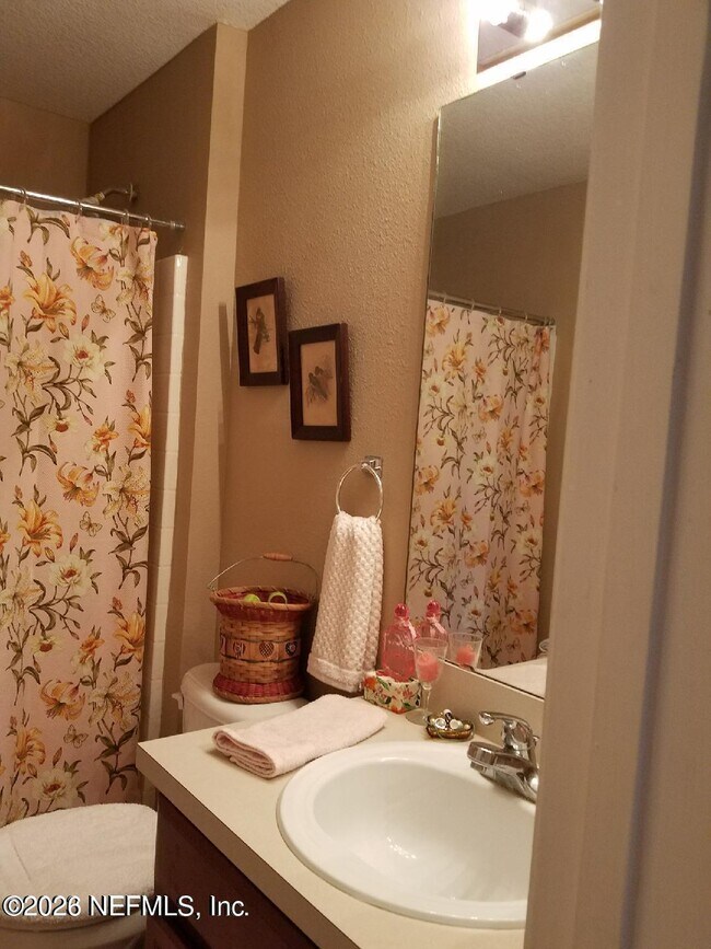Building Photo - 13785 HERONS LANDING WAY Way