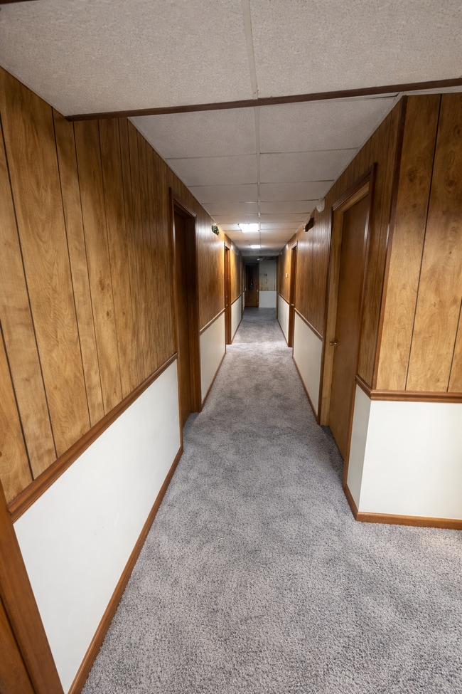 Building Photo - Plymouth