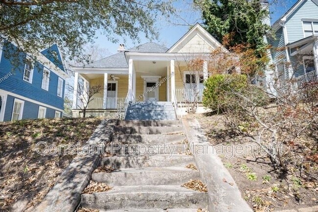 Building Photo - 979 Highland Terrace