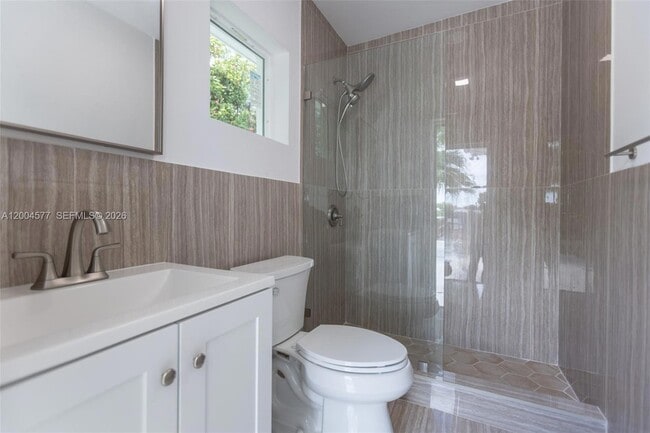 Building Photo - 1690 Daytonia Rd