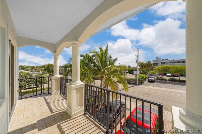 Building Photo - 4339 Bougainvilla Dr