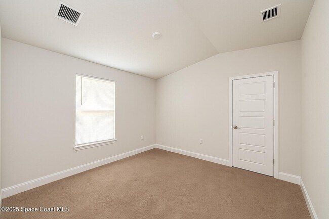 Building Photo - 1654 Middlebury Drive