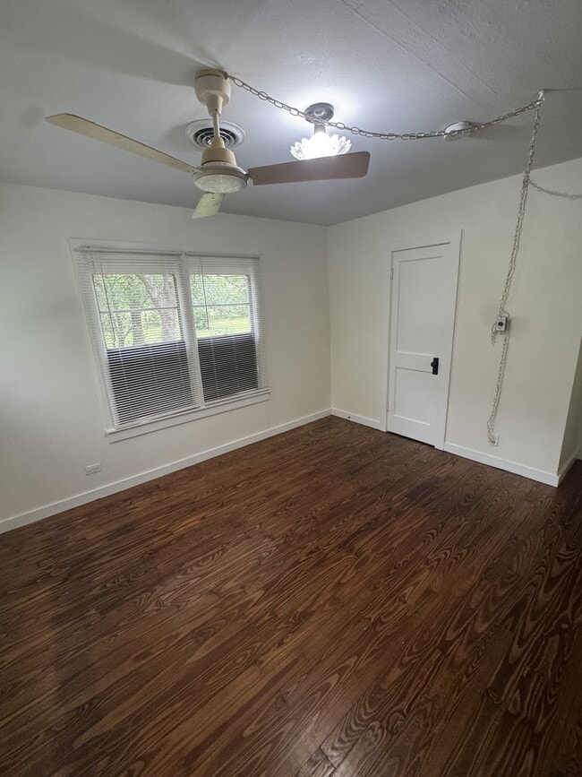 Building Photo - 5795 FM 1122