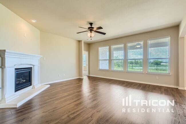 Building Photo - 1044 Lufkin Ln