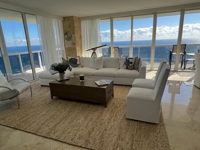 Building Photo - 1830 S Ocean Dr