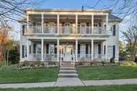 Building Photo - Luxury Executive Rental in Highlands of Ladd Park