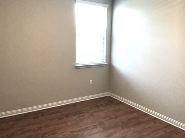 Building Photo - 6008 Gerard Dr