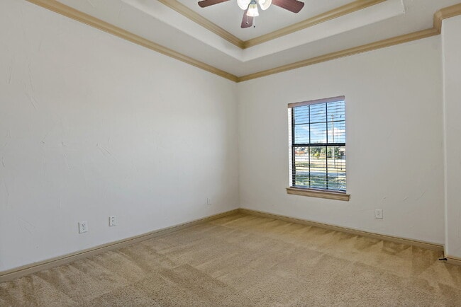 Building Photo - "Modern 2 Bed, 1.5 Bath Condo in Sanger, TX with 982 sq ft of Comfortable Living Space!"