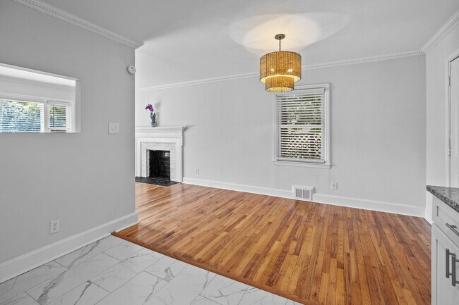 Building Photo - Newly Renovated Ranch Home In SE Raleigh! Pet Friendly!
