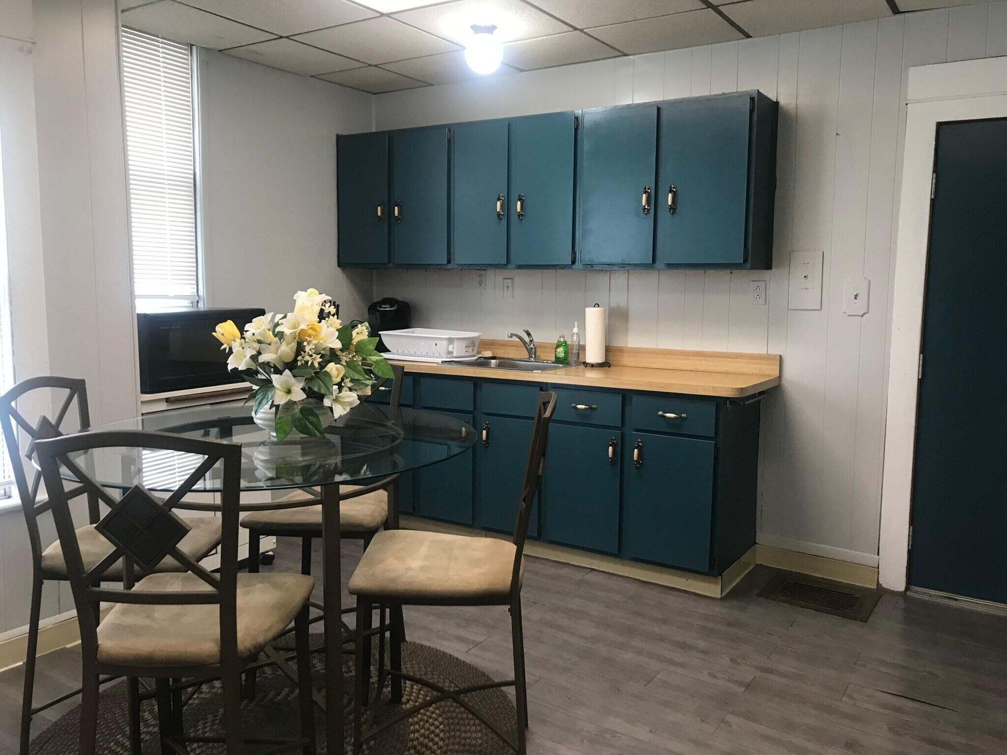 Building Photo - 2127 Prior Ct