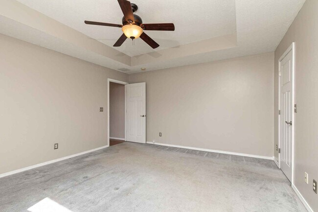Building Photo - Updated 3-Bed, 2-Bath All-Brick Home for R...