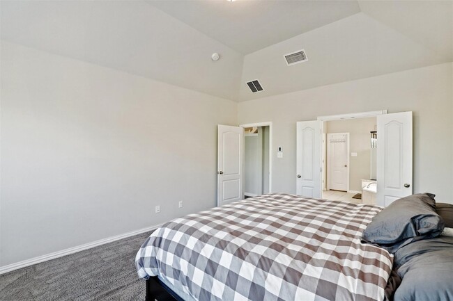 Building Photo - 3134 Grand Bay Dr