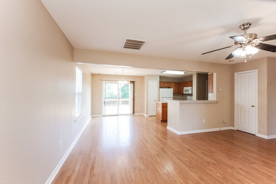 Building Photo - 13908 Pilcher Dr