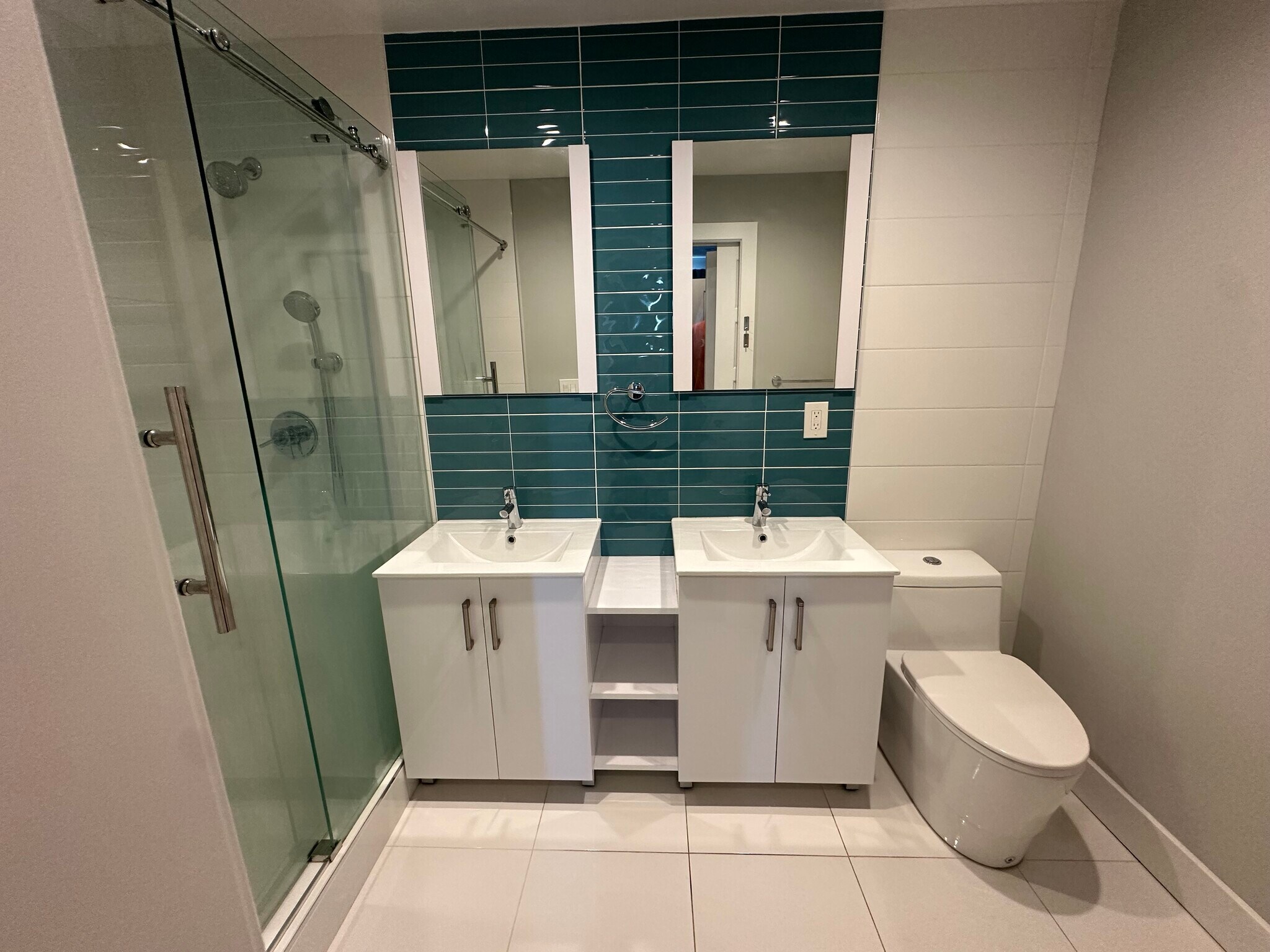 Building Photo - 1405 Frankford Ave