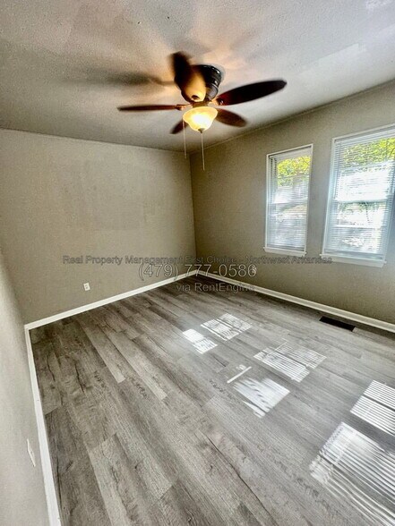 Building Photo - 43 Grisham Dr